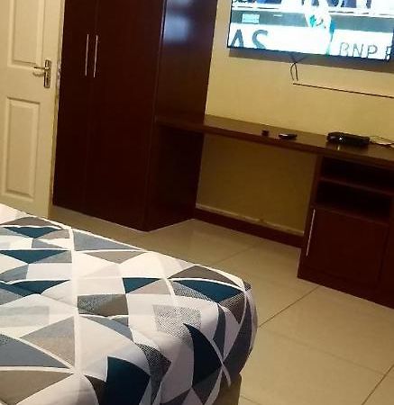 Tshukudu E Ntsho Bed & Breakfast Mogwase Dış mekan fotoğraf