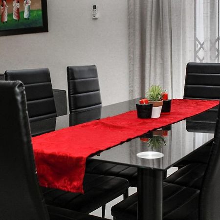 Tshukudu E Ntsho Bed & Breakfast Mogwase Dış mekan fotoğraf
